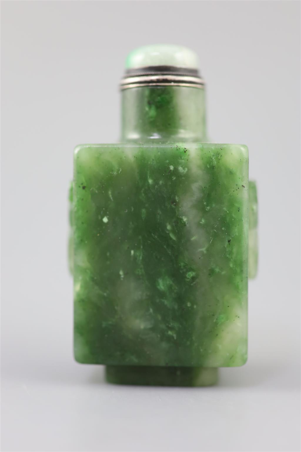 A good Chinese spinach green jade rectangular snuff bottle, 18th/19th century, total height 6.8cm